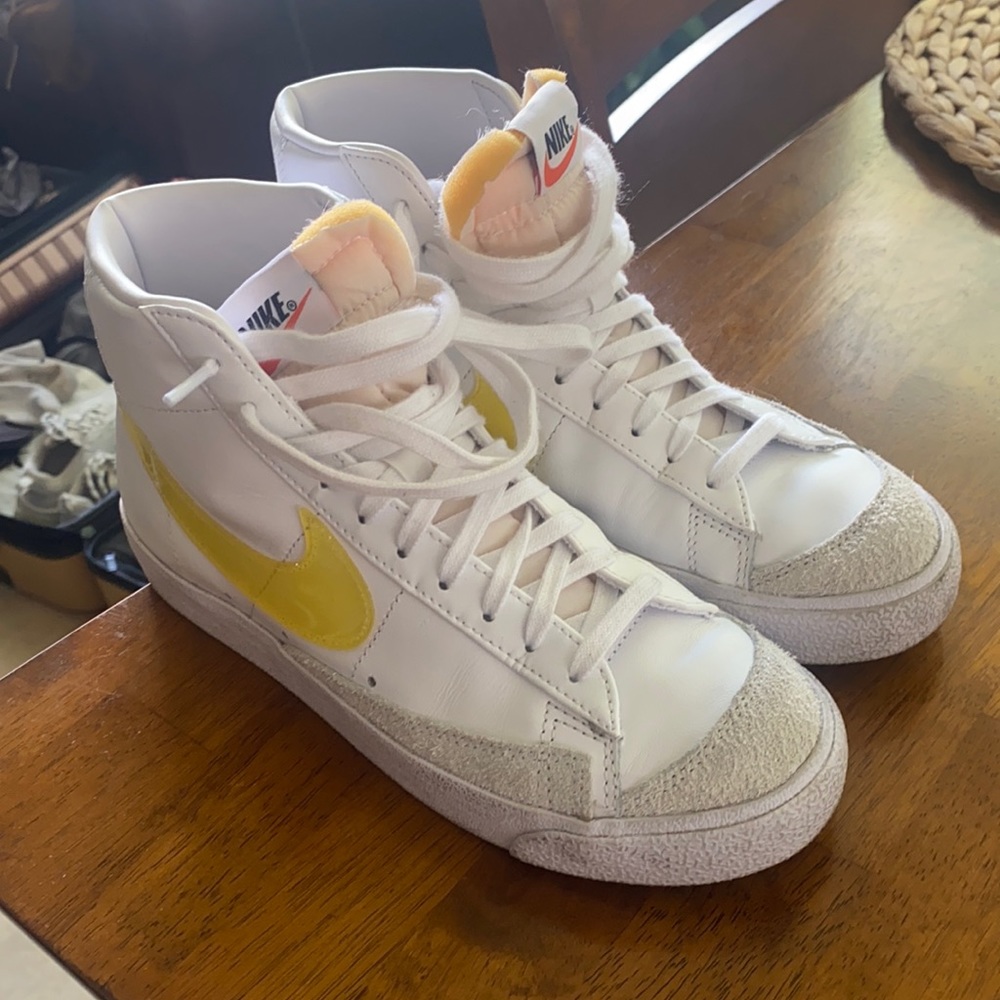 Nike blazers yellow